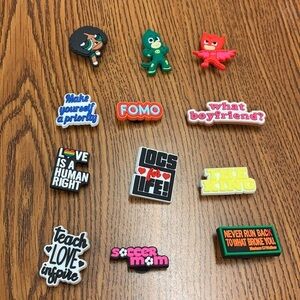 Croc charms set of 15